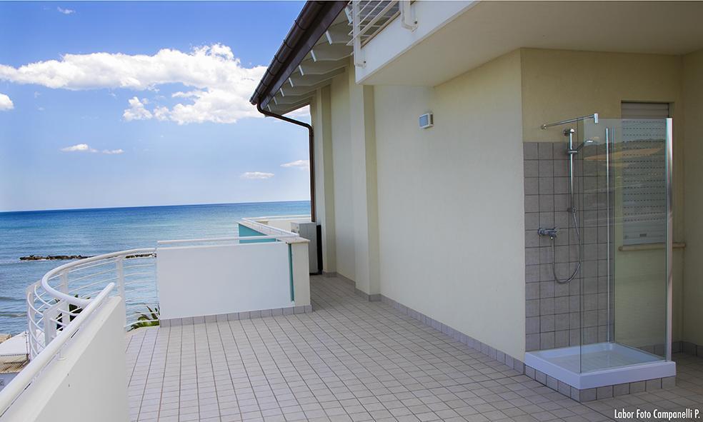 Residence Acquasuite มาร์ตินซิกูโร ภายนอก รูปภาพ
